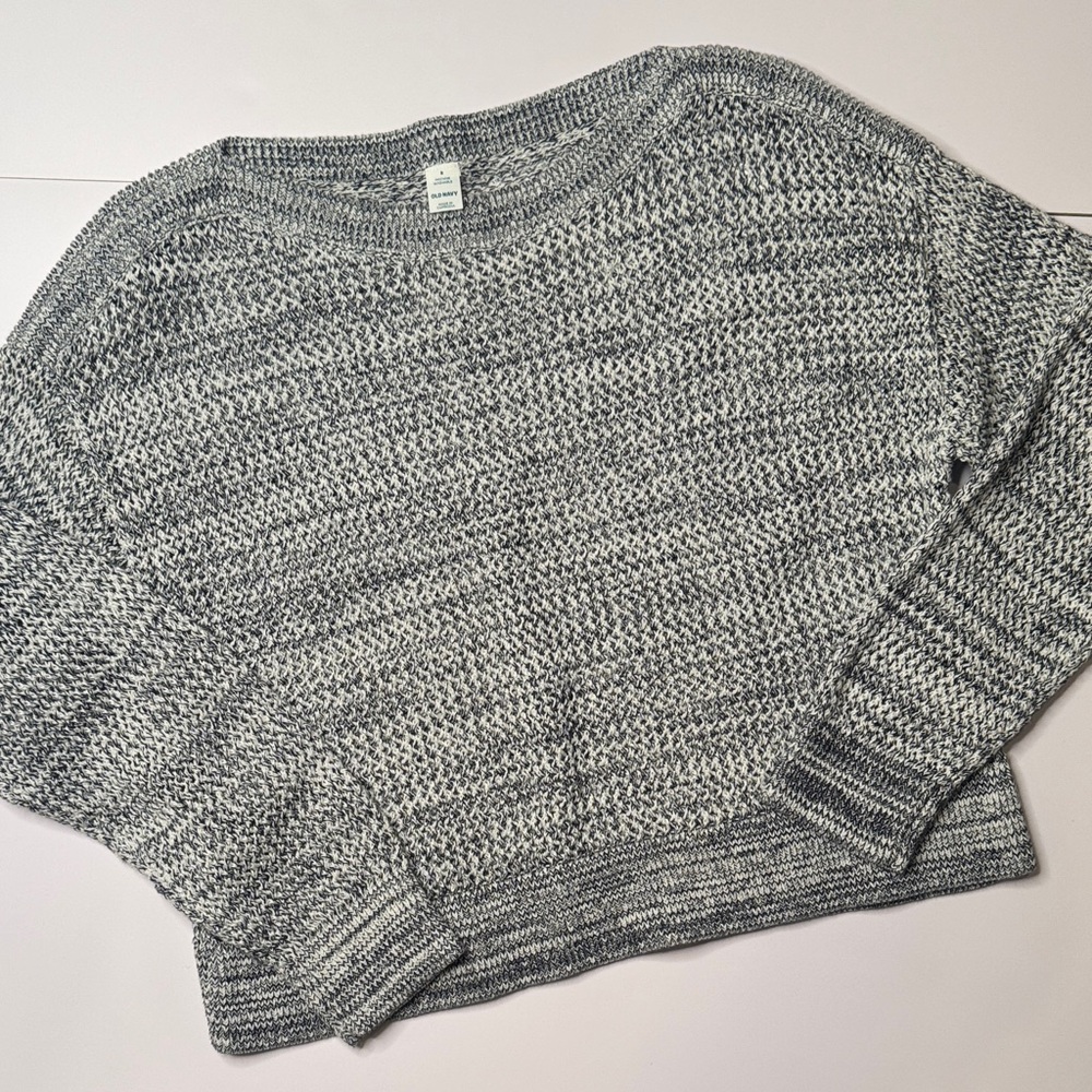 Old Navy Women's Navy and White Knit Sweater NWOT